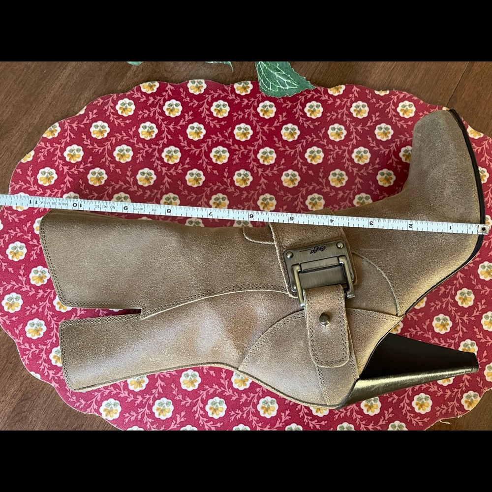 Donald J. Pliner “Bodil” Distressed Italian Leather Mid-Calf Boot, US Size 7M - Picture 15 of 15